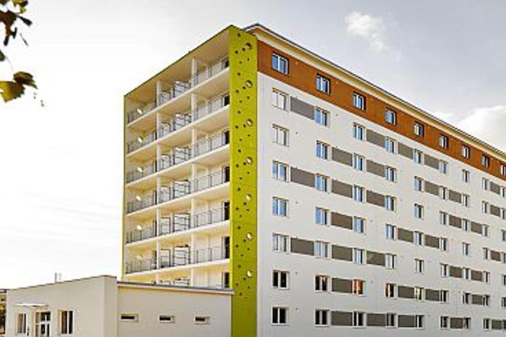 Moderny Apartman S Parkovanim Bratislava Esterno foto