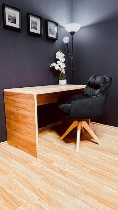 Moderny Apartman S Parkovanim Bratislava Esterno foto