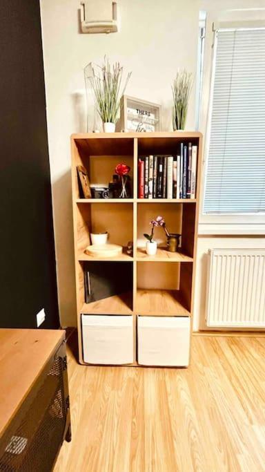 Moderny Apartman S Parkovanim Bratislava Esterno foto